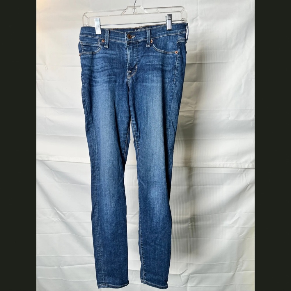 Lucky Jeans 4/27